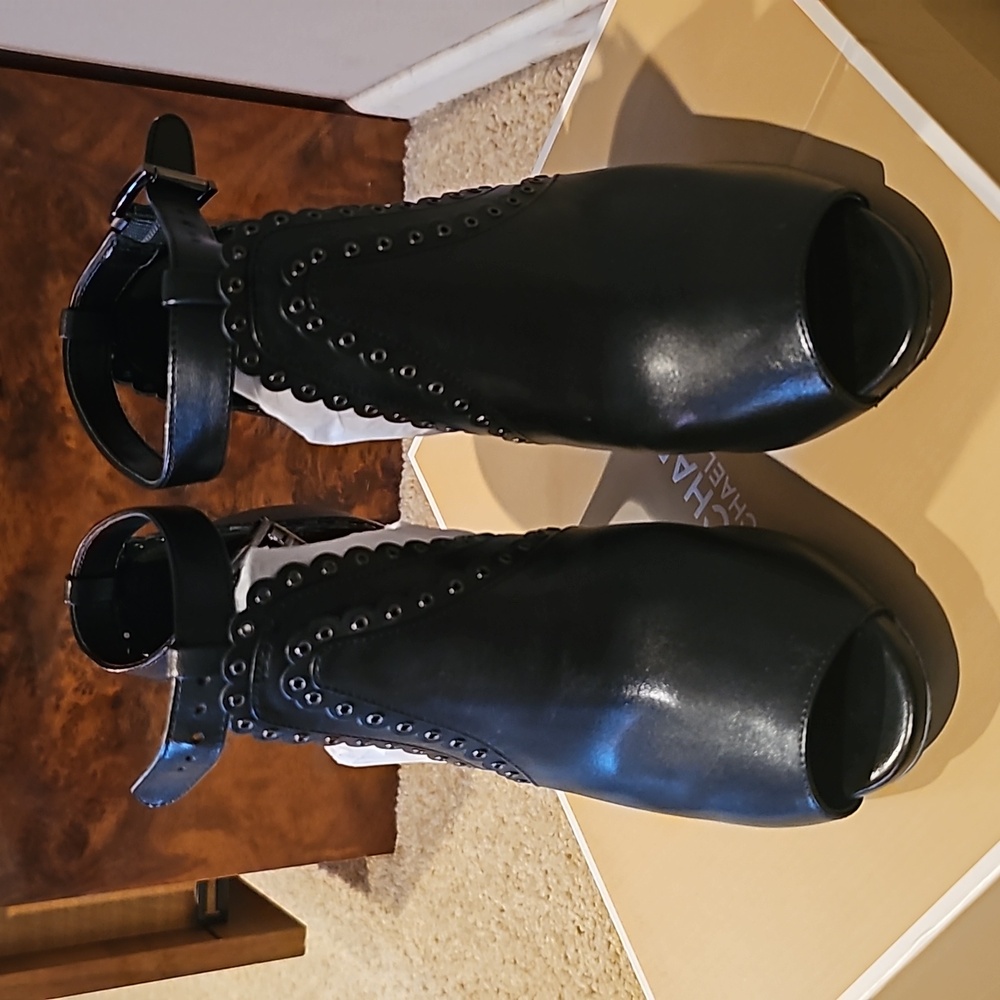 Mk Booties - image 5